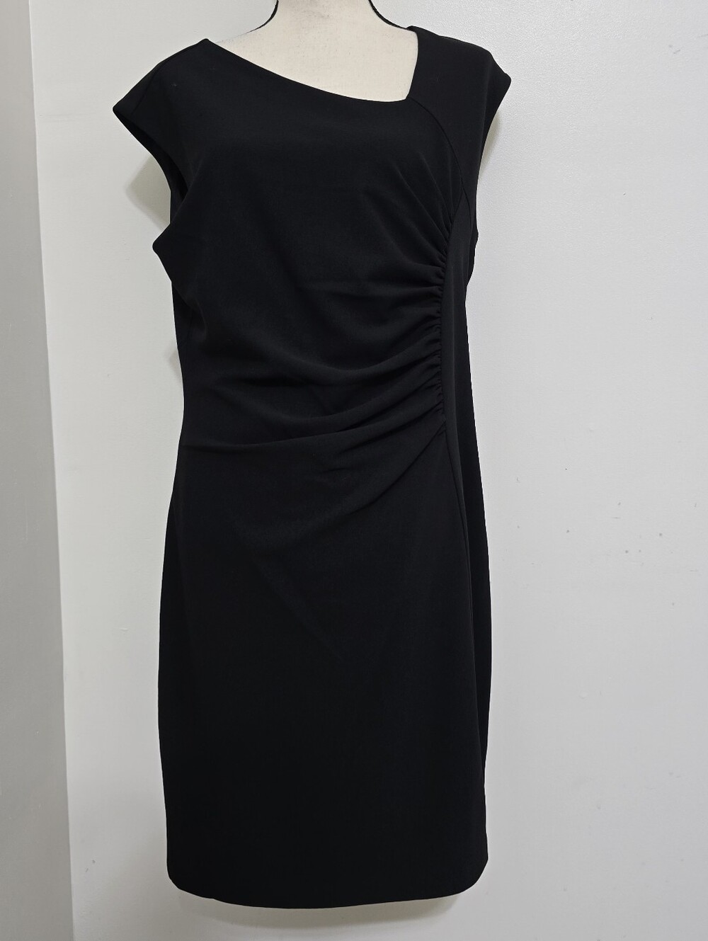 new THE LIMITED size Large Sleeveless Ruching Sheath Dress Black Career Business